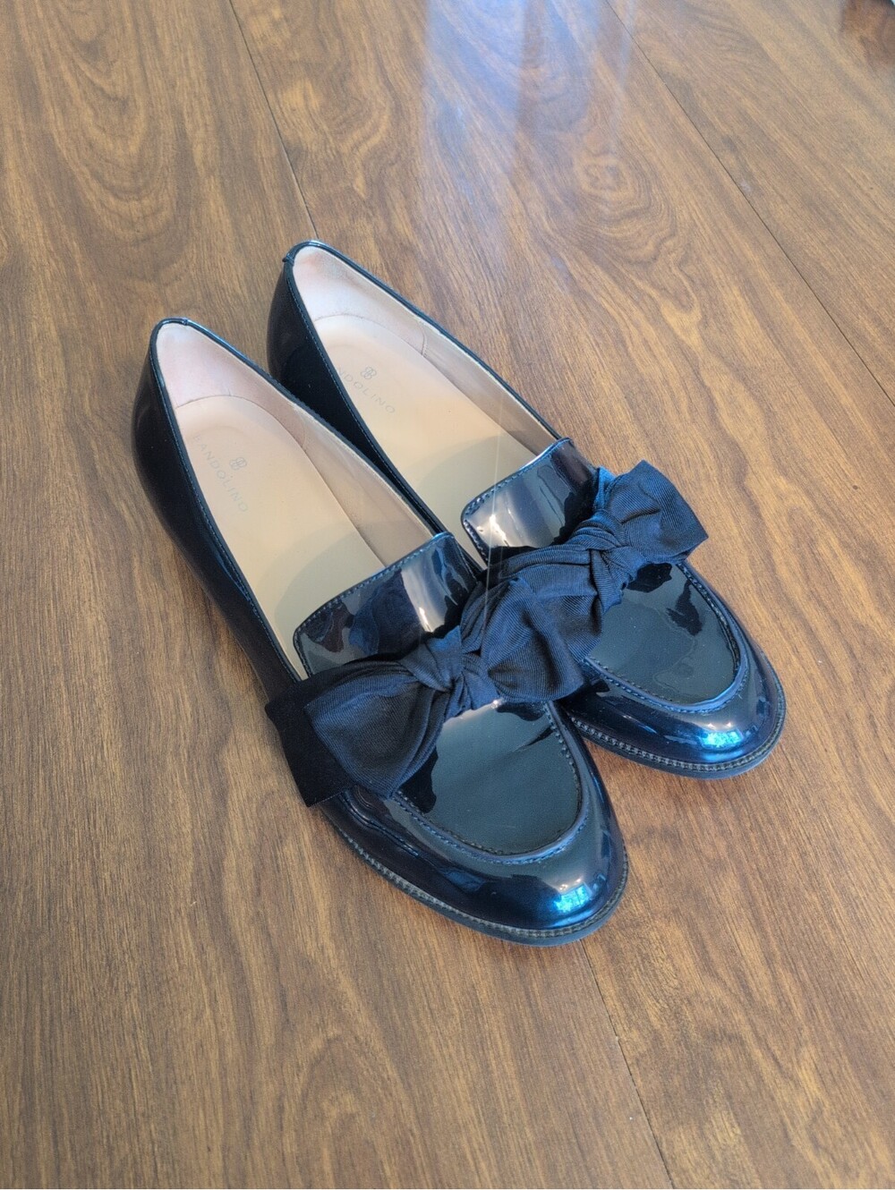 Bandolino Women's Lindio Loafer Navy Patent Preppy Bow 10 Academia Teacher